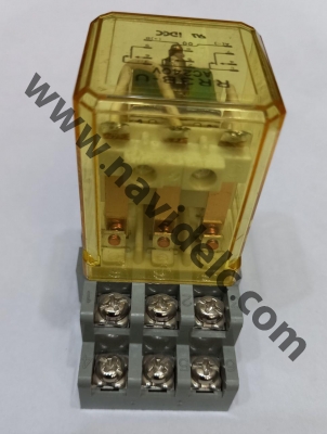 RELAY RR3PA-U AC 240V 10A 3C WITH SUCET